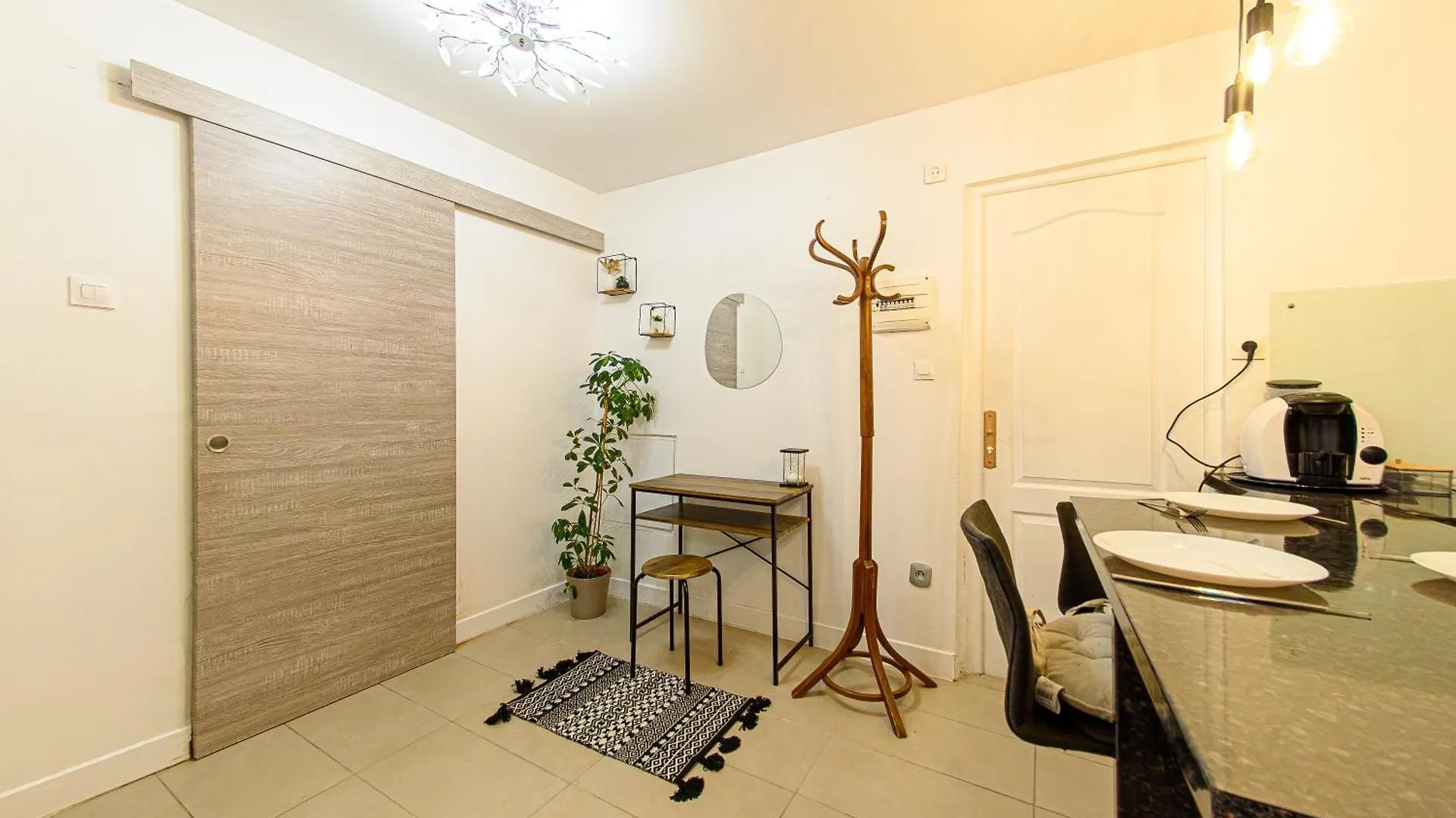 Le Cocon- Netflix - 9 Min De L'Aeroport - Lumineux Apartment Orly
